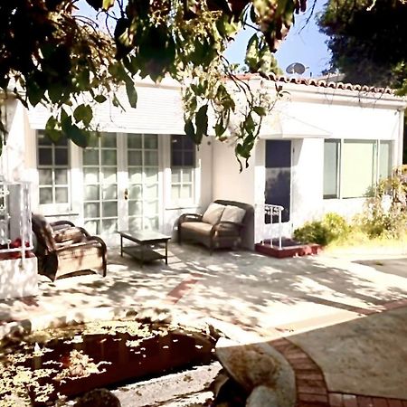 Sunset Strip Bed & Breakfast Los Angeles Exterior photo