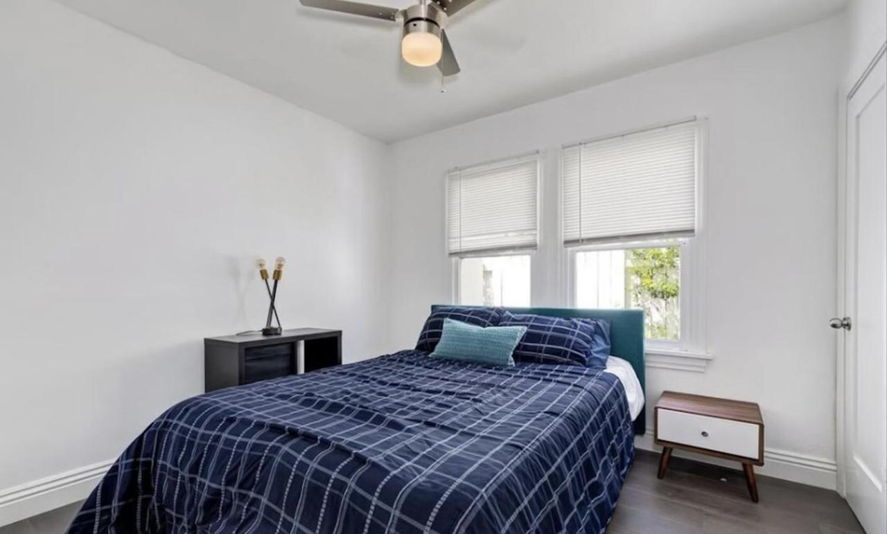 Sunset Strip Bed & Breakfast Los Angeles Exterior photo